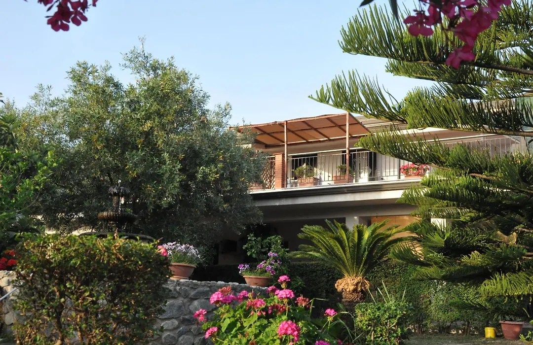 Villa Lidia-1