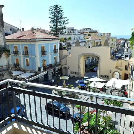 B&B Rosy-2